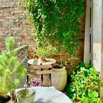 Spacious Flat With Balcony In Norrebro Апартаменты *