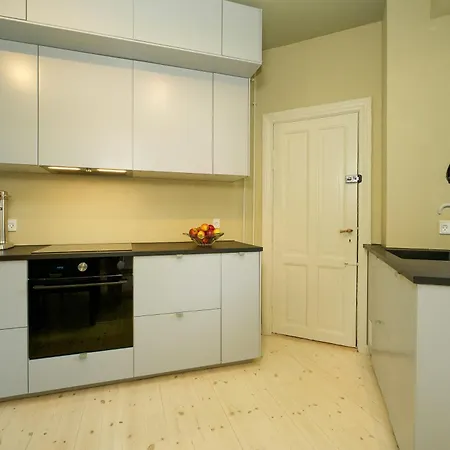 Spacious Flat With Balcony In Norrebro