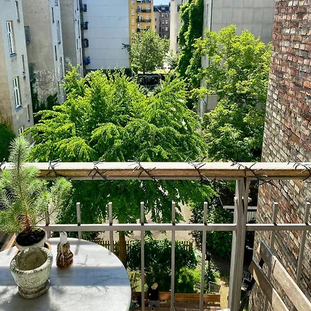 Spacious Flat With Balcony In Norrebro