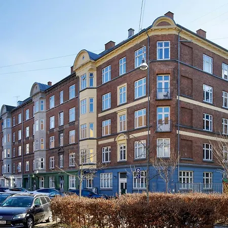 Spacious Flat With Balcony In Norrebro Apartman